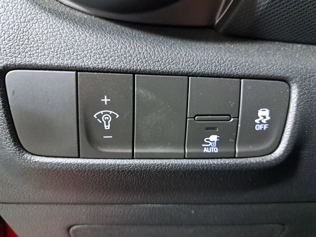 Used 2023 Hyundai Kona SEL image 12