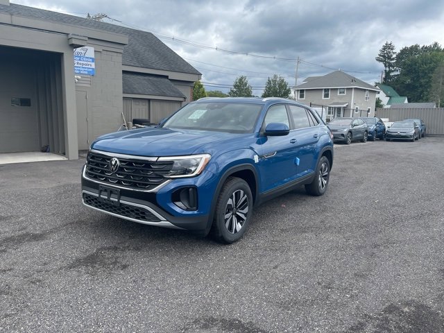 New 2025 Volkswagen Atlas Cross Sport SE image 1