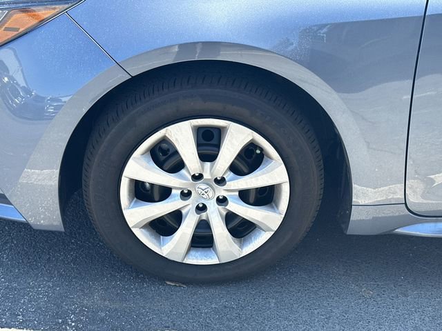 Certified 2025 Toyota Corolla LE w/ Convenience Package image 4