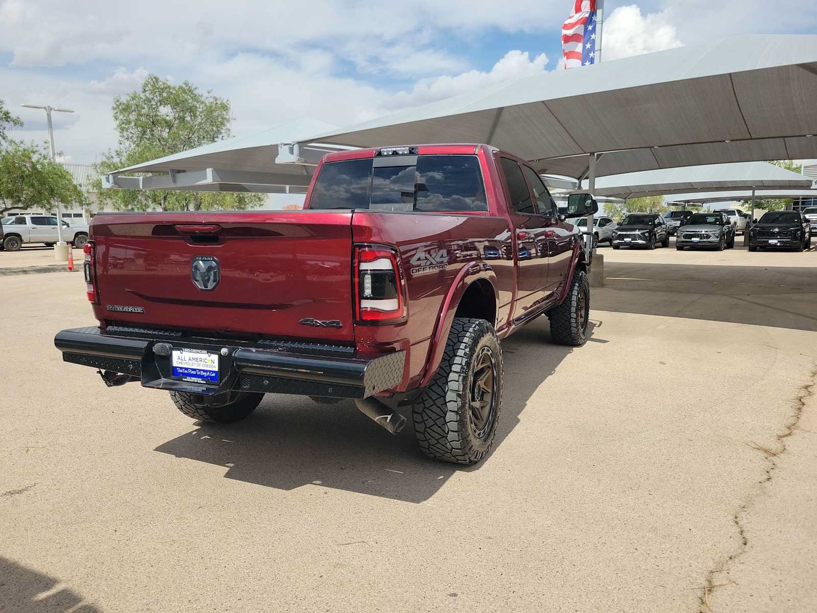 Used 2021 RAM 2500 Laramie w/ Night Edition AWD/4WD image 8