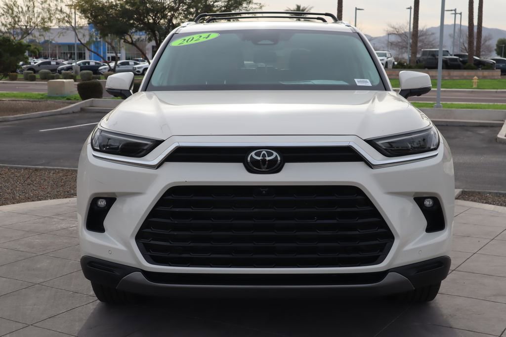 Used 2024 Toyota Grand Highlander Limited image 2