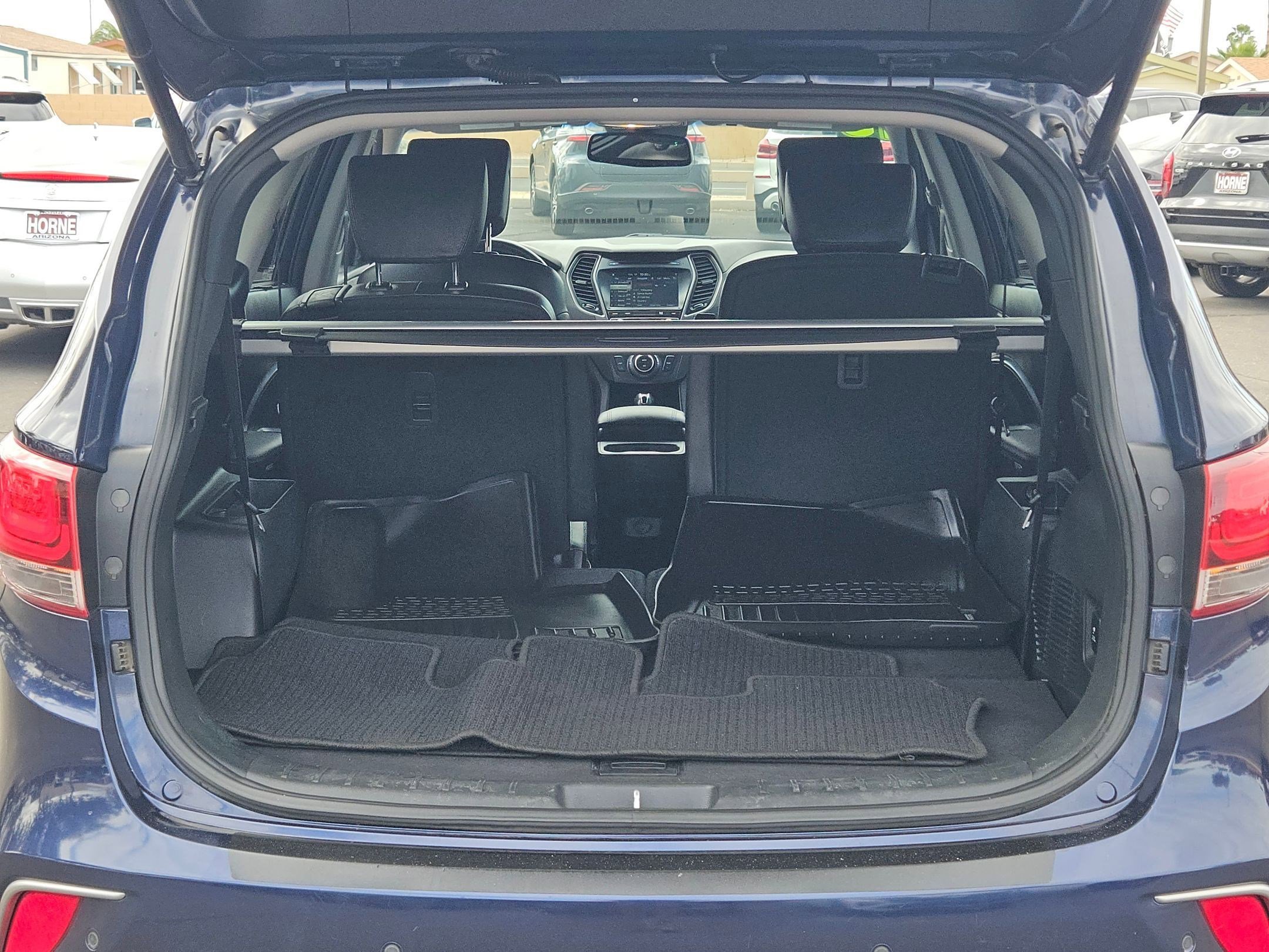 Used 2018 Hyundai Santa Fe Limited image 7