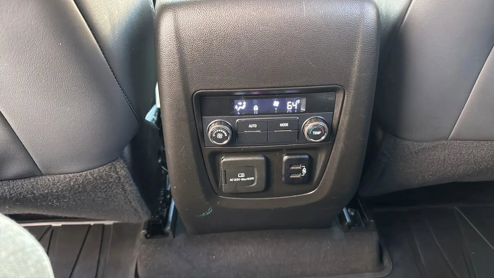 Used 2018 Buick Enclave Essence w/ Trailering Package image 30