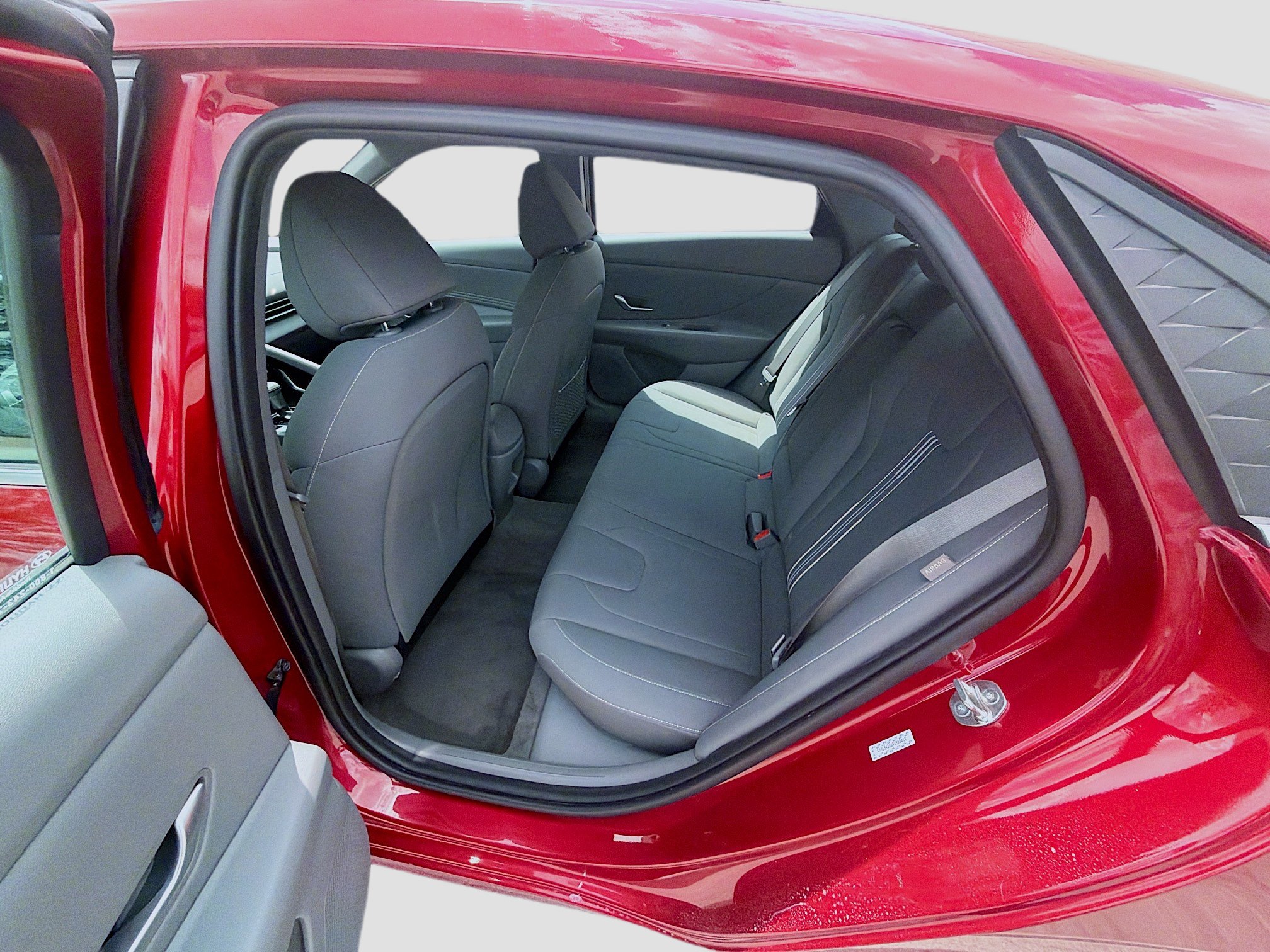 Used 2024 Hyundai Elantra SEL w/ Convenience Package FWD image 21