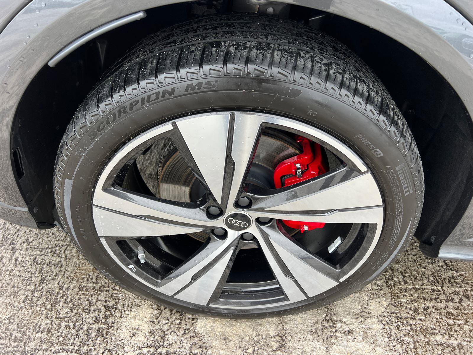 Used 2025 Audi SQ5 Premium Plus w/ Premium Plus Package image 11