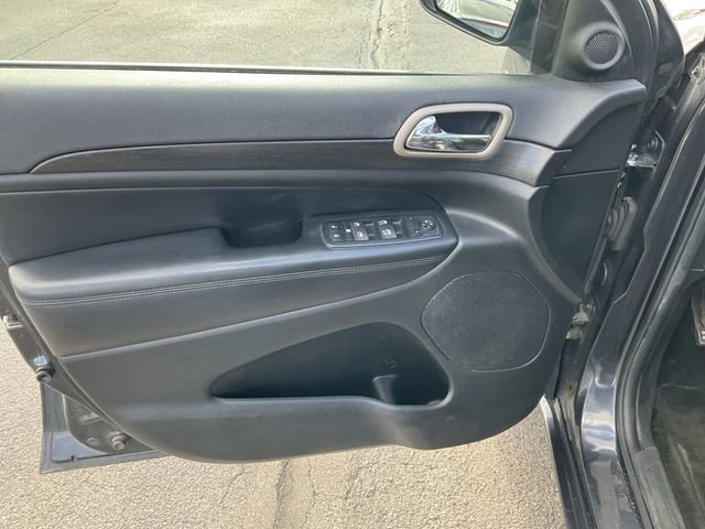 Used 2015 Jeep Grand Cherokee Altitude image 24