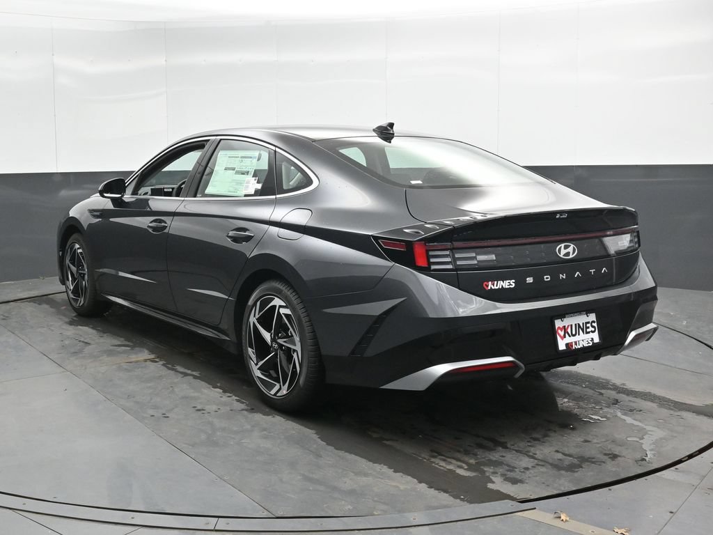 New 2026 Hyundai Sonata SEL FWD image 10