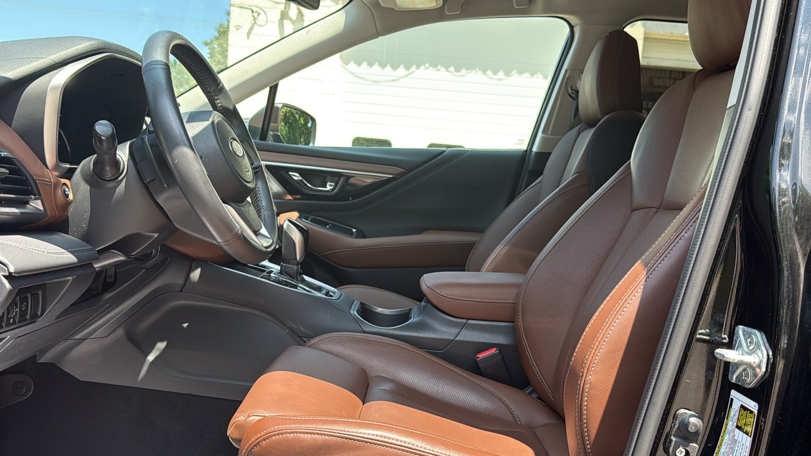 Used 2023 Subaru Outback Touring AWD/4WD image 12