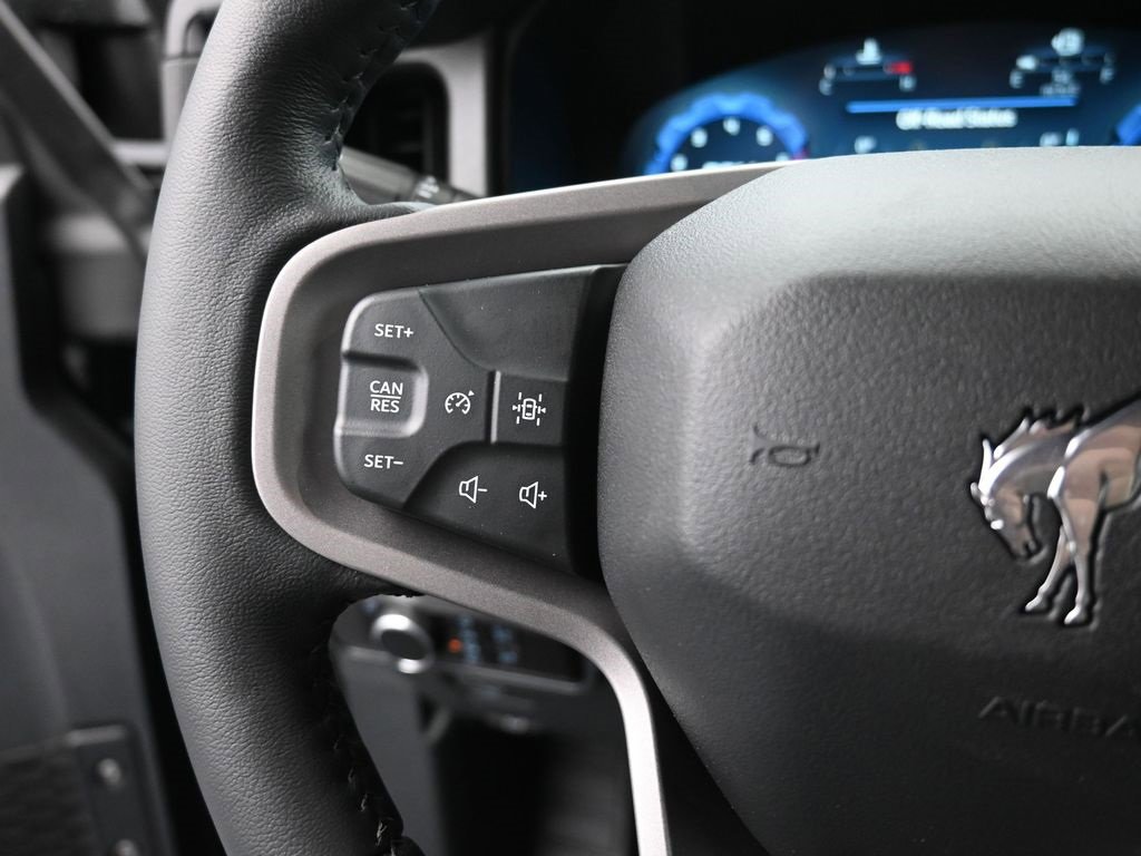 New 2025 Ford Bronco Badlands image 6