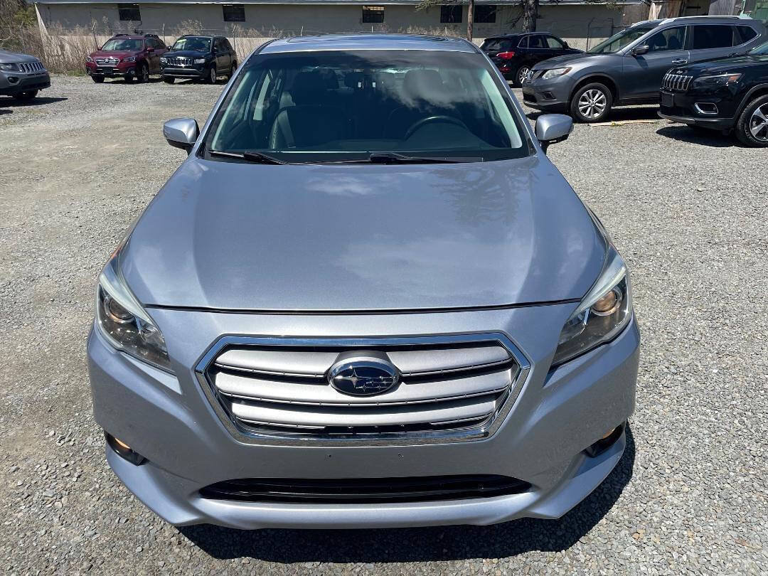 Used 2017 Subaru Legacy 2.5i Limited AWD/4WD image 2