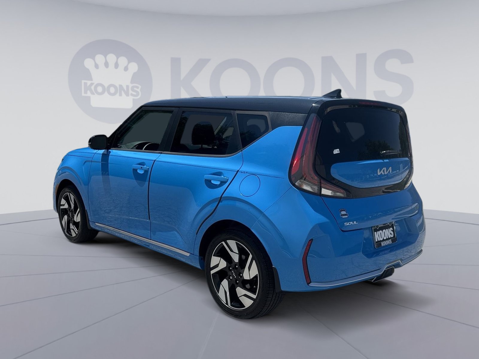 Used 2023 Kia Soul GT-Line FWD image 4