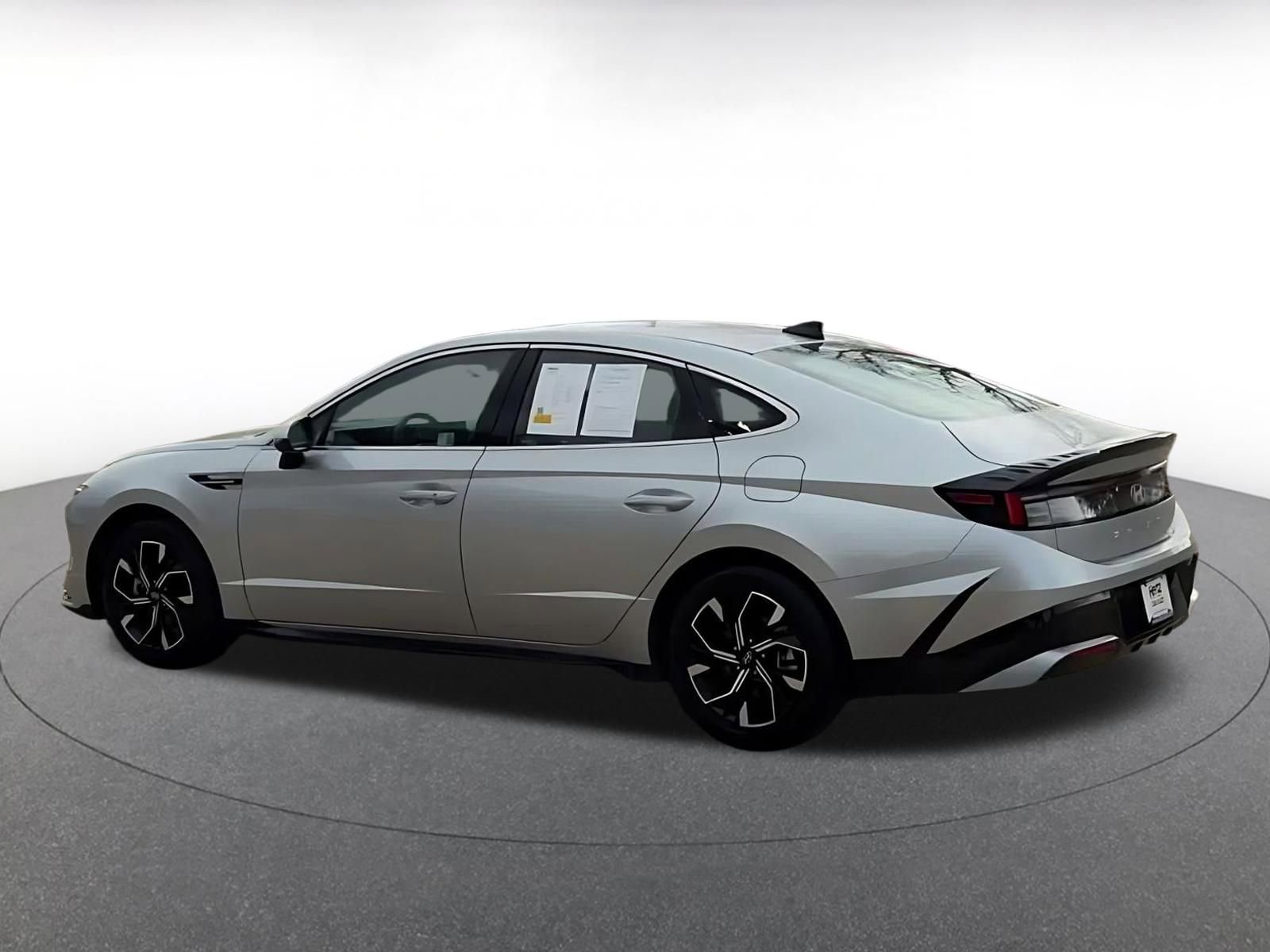 Used 2025 Hyundai Sonata SEL image 12