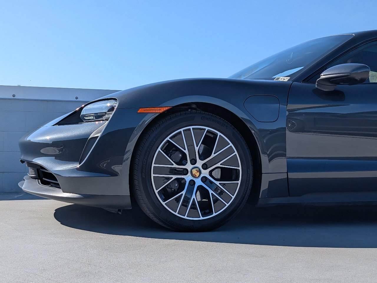 Used 2024 Porsche Taycan image 9