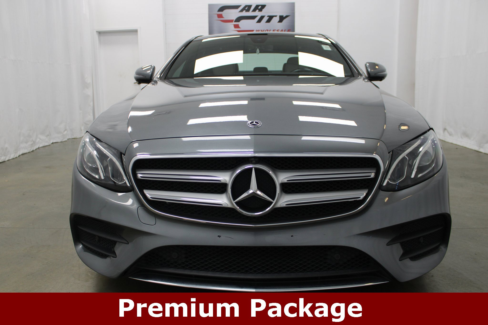 Used 2019 Mercedes-Benz E 450 4MATIC Sedan w/ Premium Package image 2