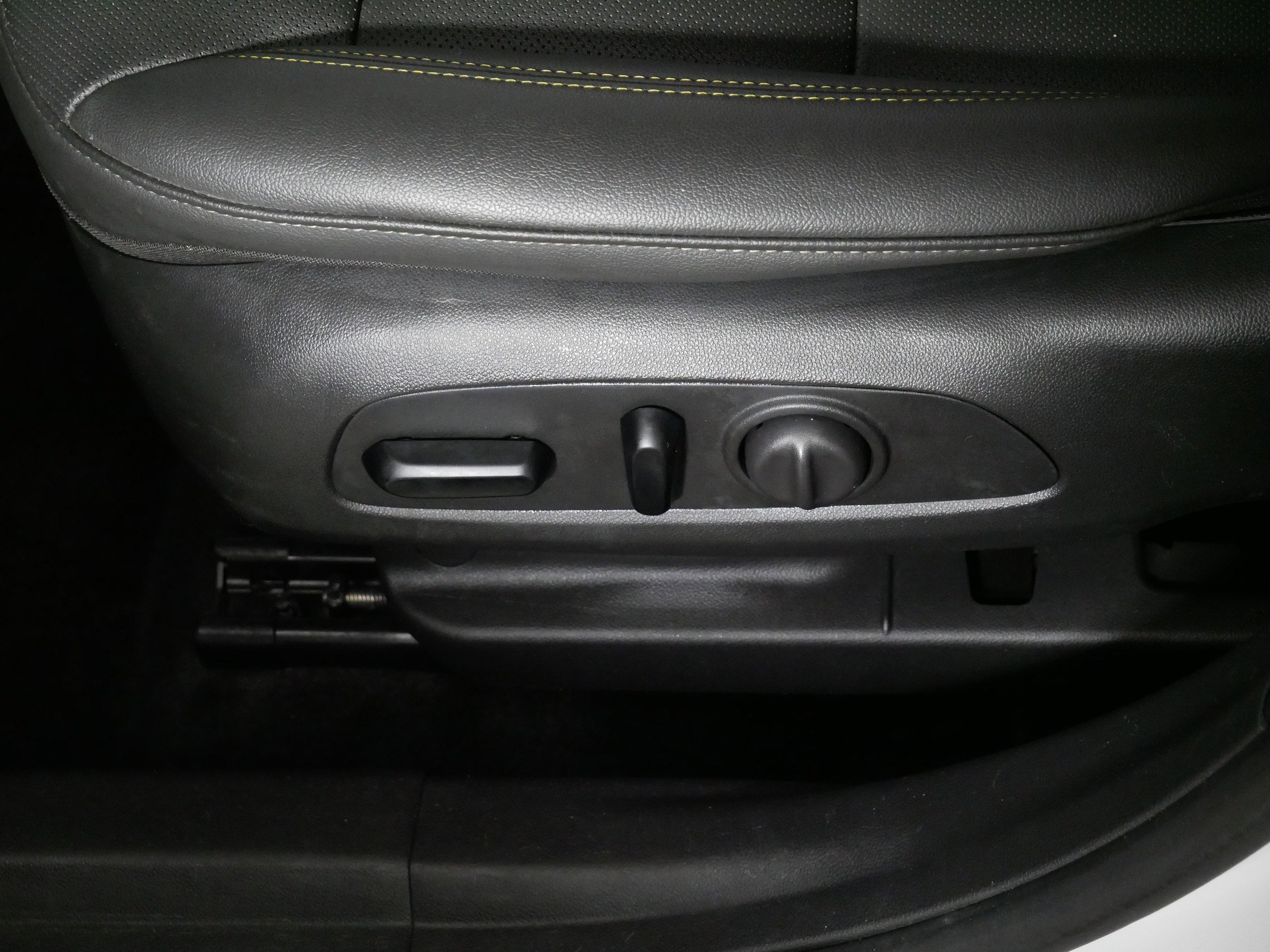 Used 2024 Chevrolet Trax ACTIV w/ Driver Confidence Package image 20