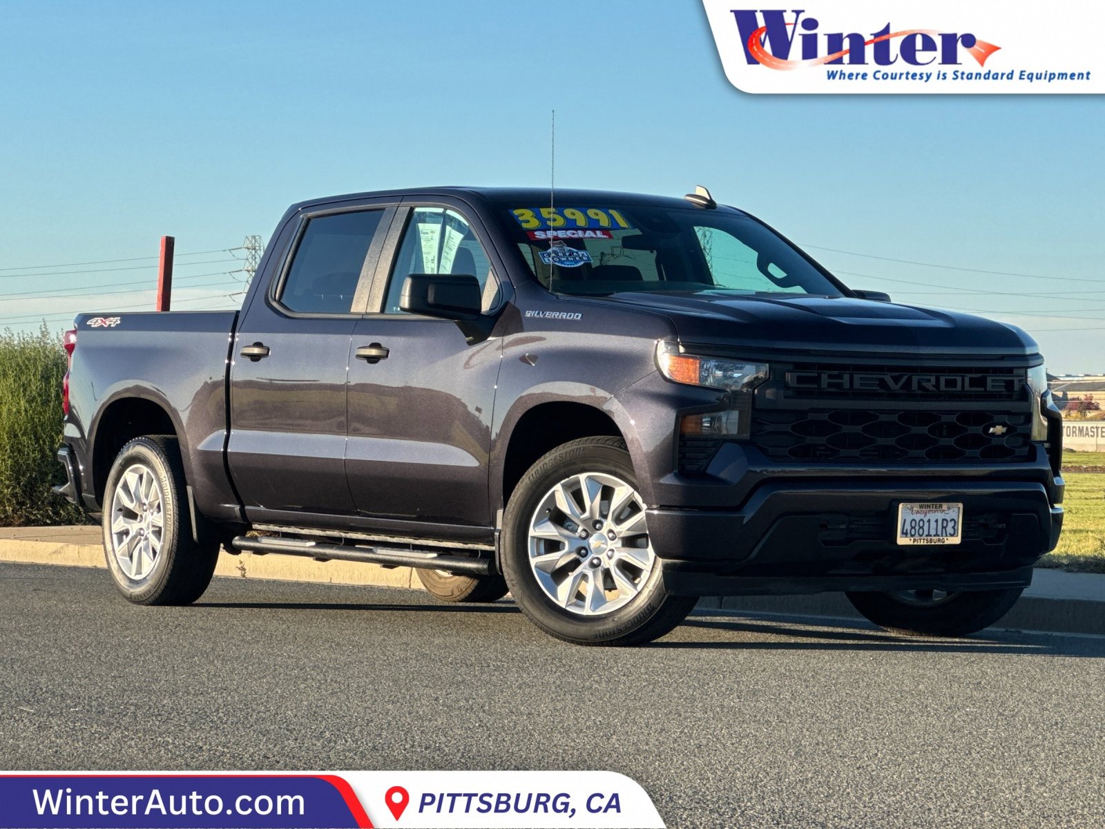Used 2022 Chevrolet Silverado 1500 Custom image 1