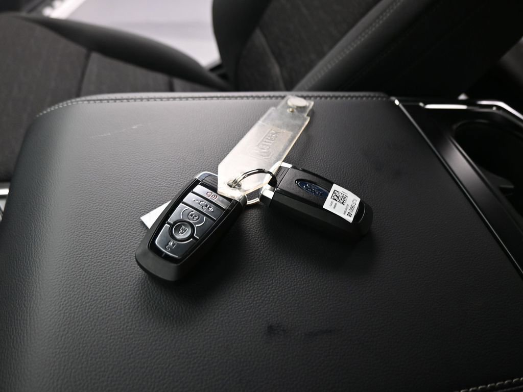 New 2026 Ford F150 XLT w/ Equipment Group 302A MID image 19