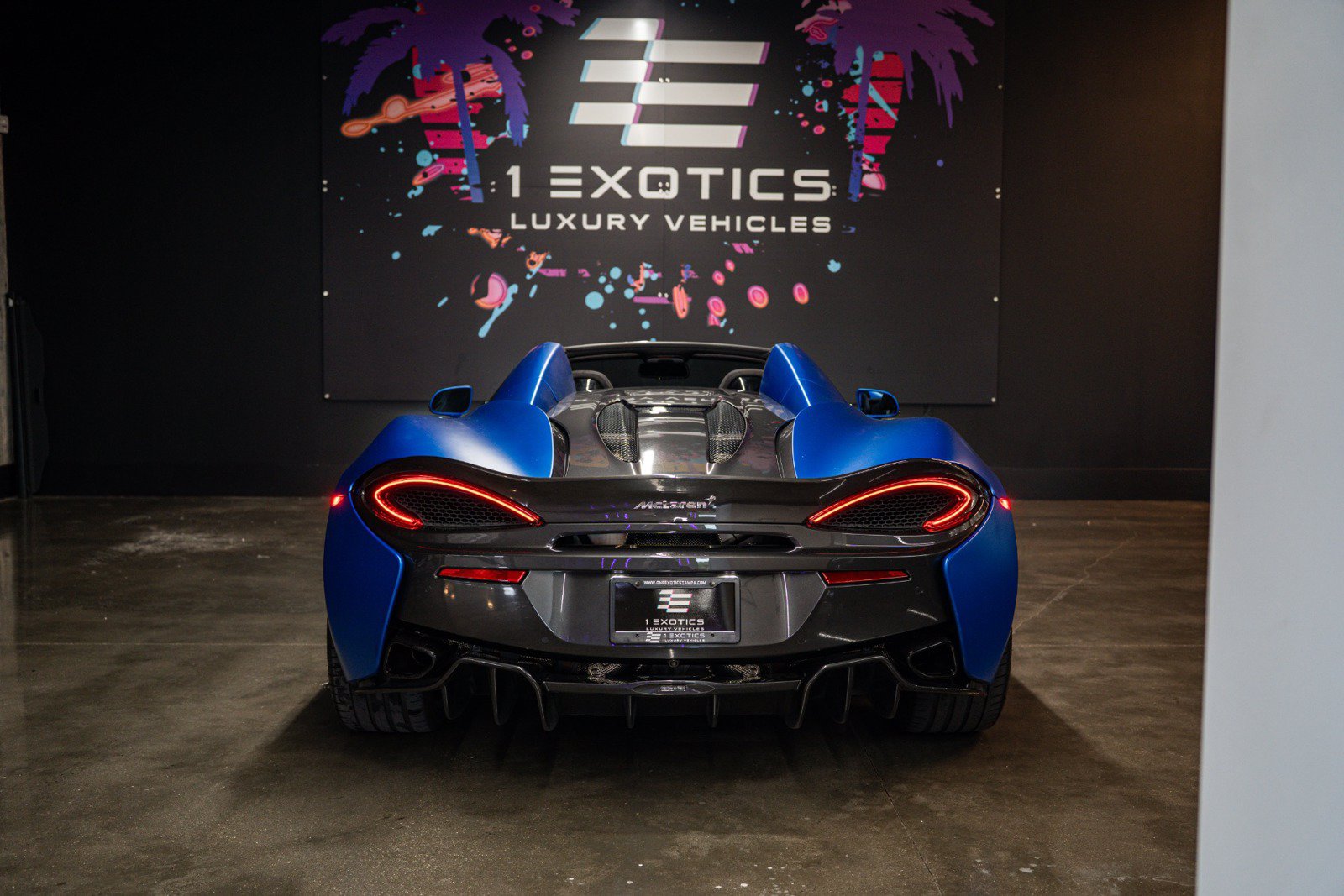 Used 2019 McLaren 570S Spider RWD image 7