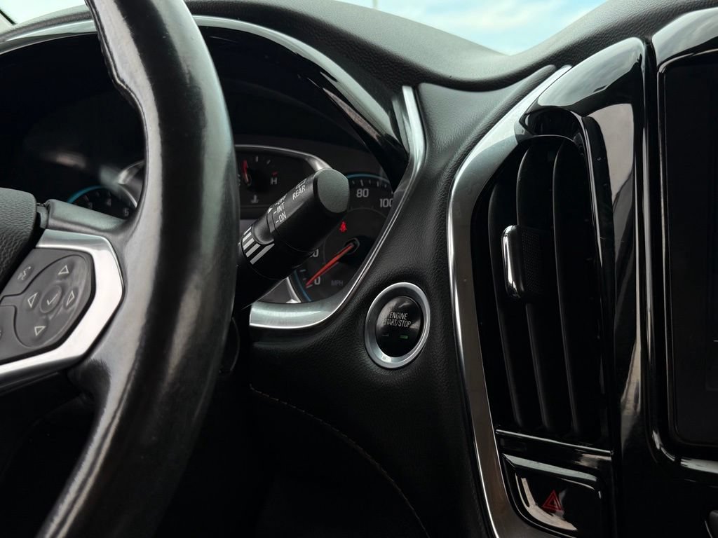 Used 2021 Chevrolet Traverse LT FWD image 6