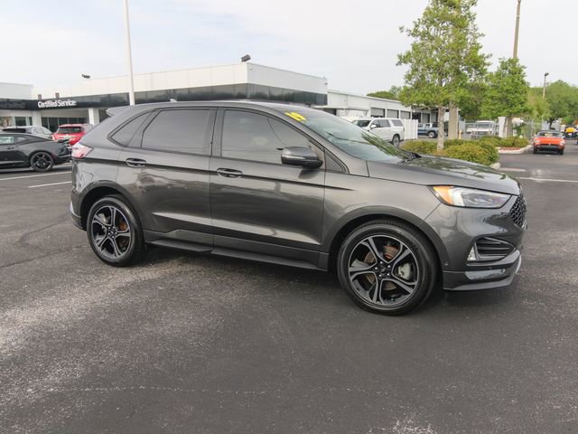 Used 2019 Ford Edge ST w/ Equipment Group 401A AWD/4WD image 12