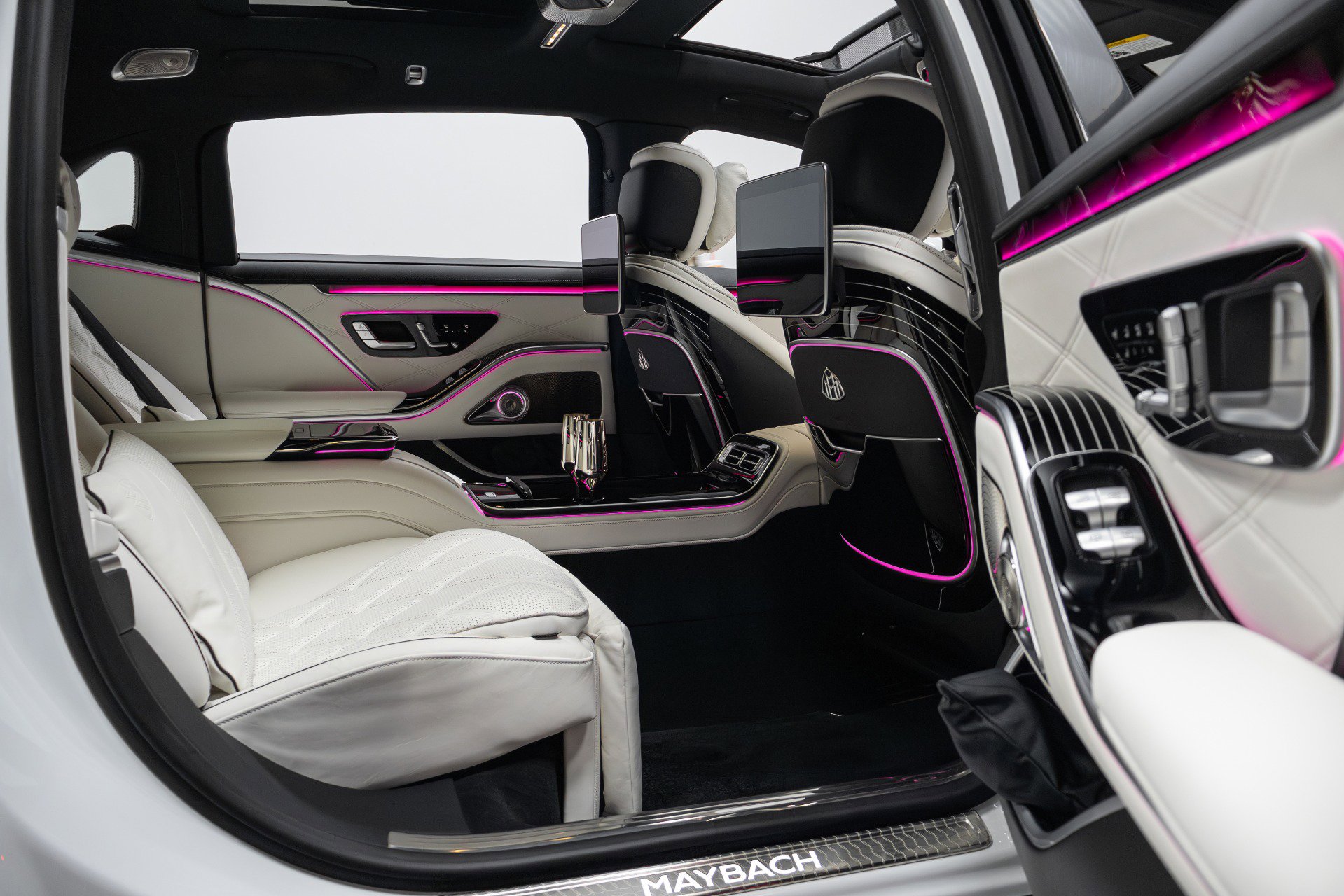 Used 2024 Mercedes-Benz Maybach S 680 4MATIC image 23