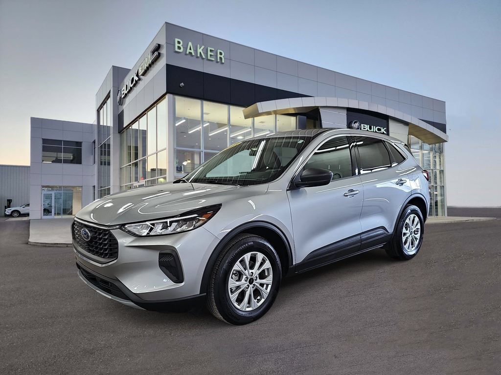 Used 2023 Ford Escape Active w/ Tech Pack #1 AWD/4WD image 1