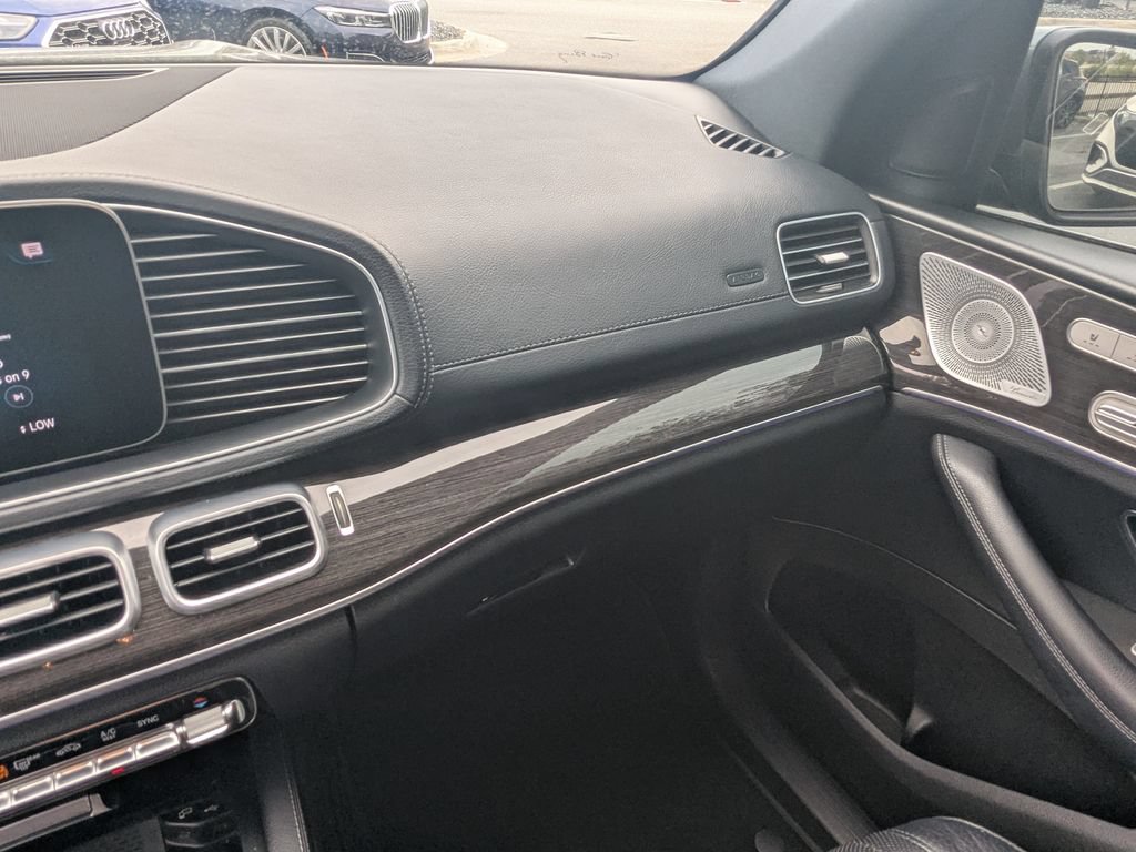 Certified 2020 Mercedes-Benz GLS 450 4MATIC image 4