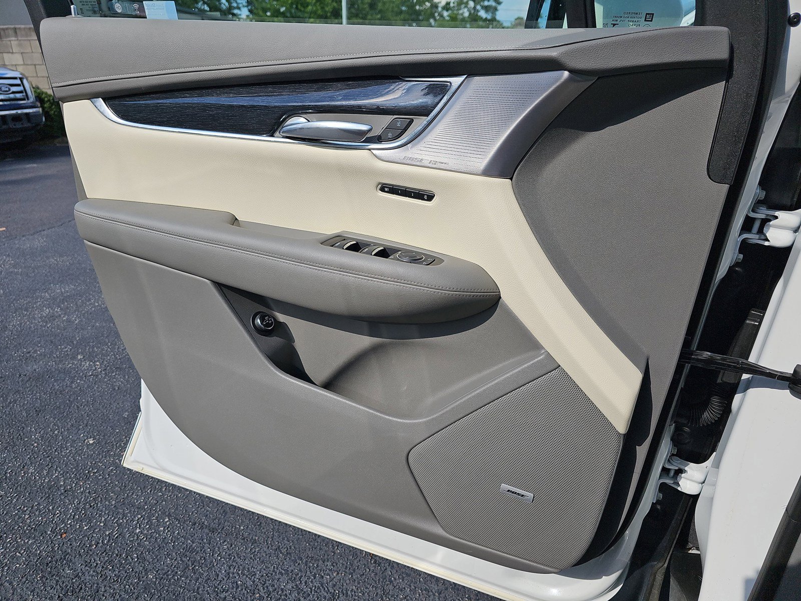 Used 2021 Cadillac XT6 Premium Luxury FWD image 32
