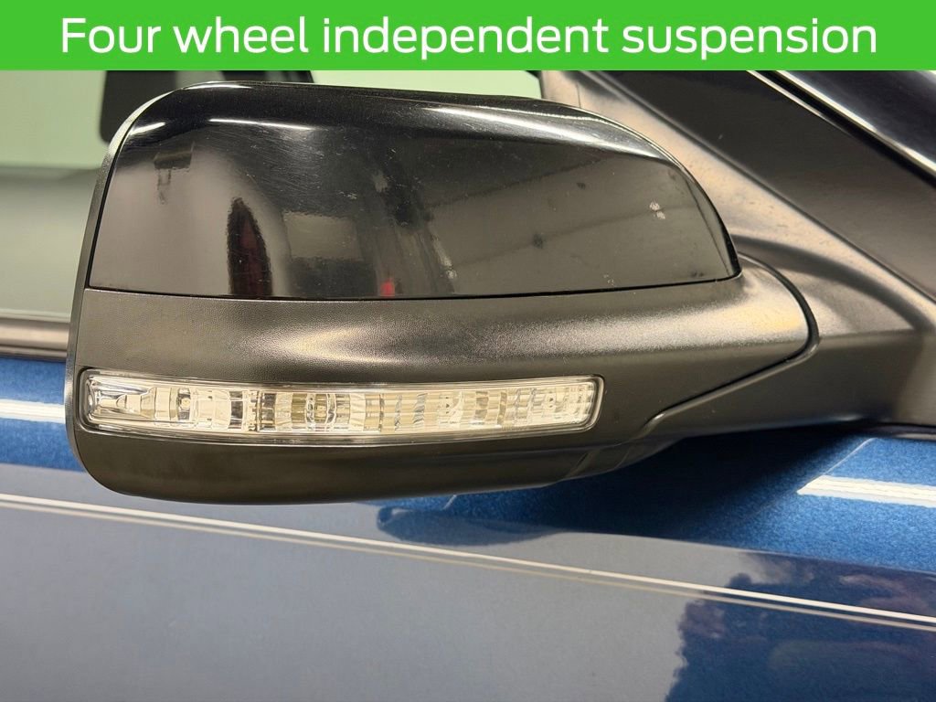 Used 2017 Ford Explorer XLT w/ Equipment Group 202A AWD/4WD image 13