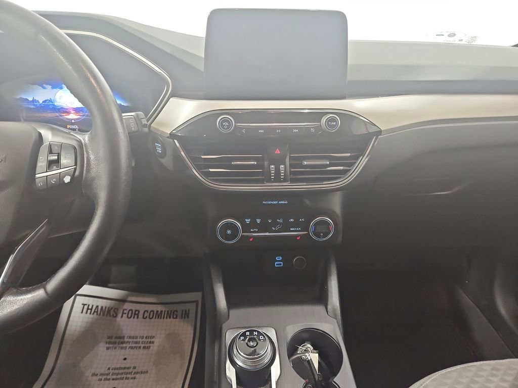 Used 2020 Ford Escape SE Sport image 18
