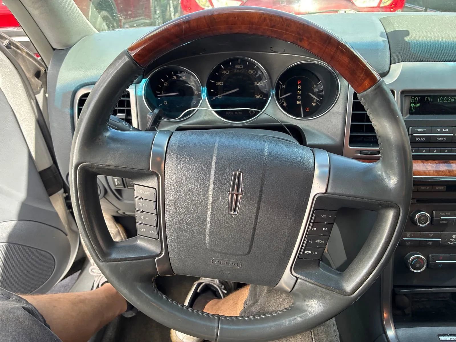 Used 2010 Lincoln MKZ FWD image 11