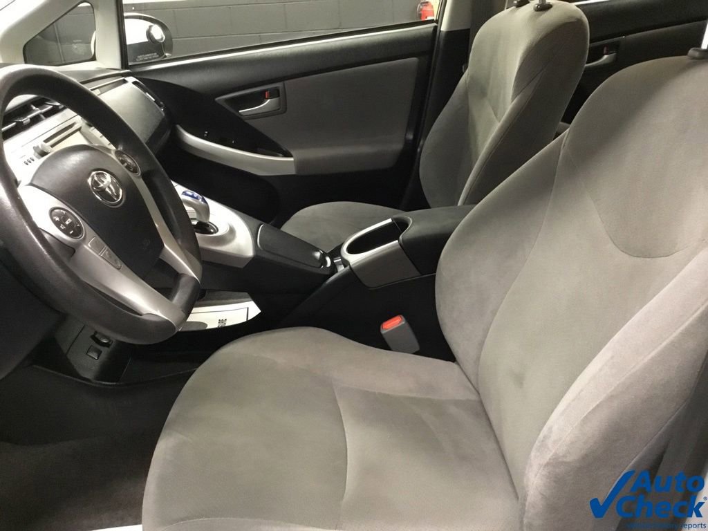 Used 2015 Toyota Prius Three w/ Solar Roof Package image 22