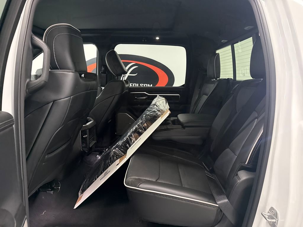 New 2026 RAM 1500 Laramie AWD/4WD image 12