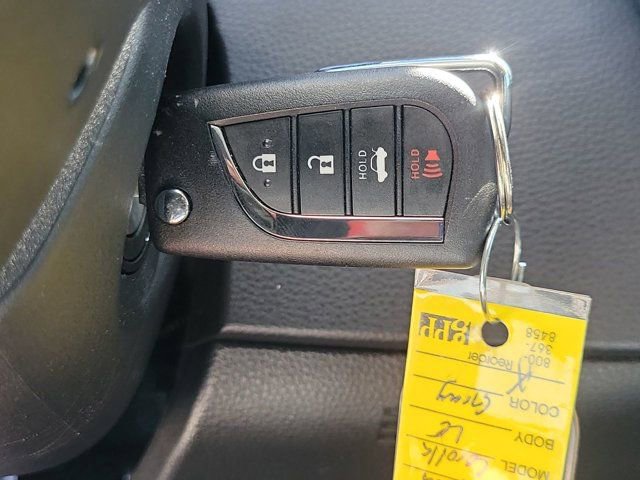 Used 2026 Toyota Corolla LE FWD image 32