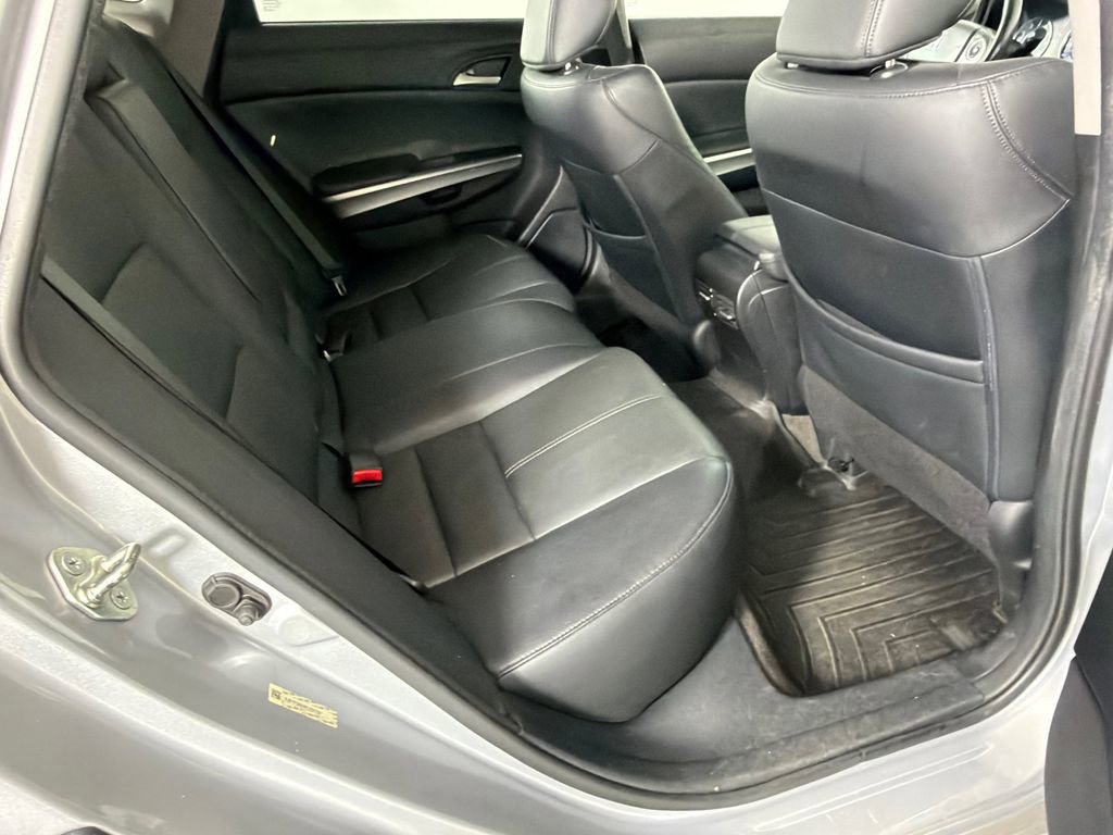 Used 2015 Honda Crosstour EX-L image 16