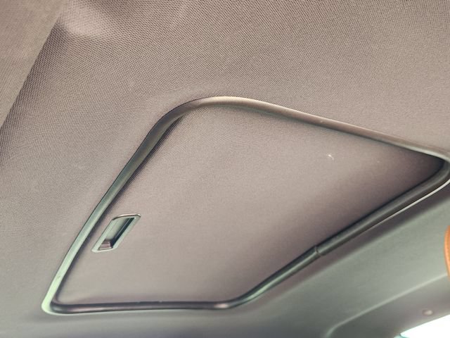 Used 2020 Chevrolet Camaro SS RWD image 25