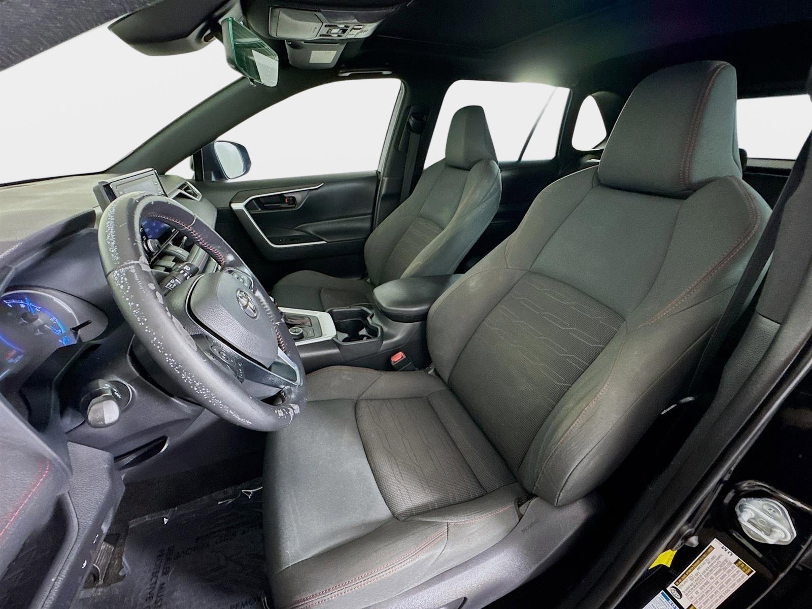 Used 2021 Toyota RAV4 SE w/ Weather & Moonroof Package AWD/4WD image 12