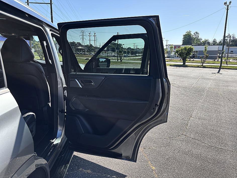 Used 2026 INFINITI QX80 Autograph w/ Premium Cargo Package AWD/4WD image 27