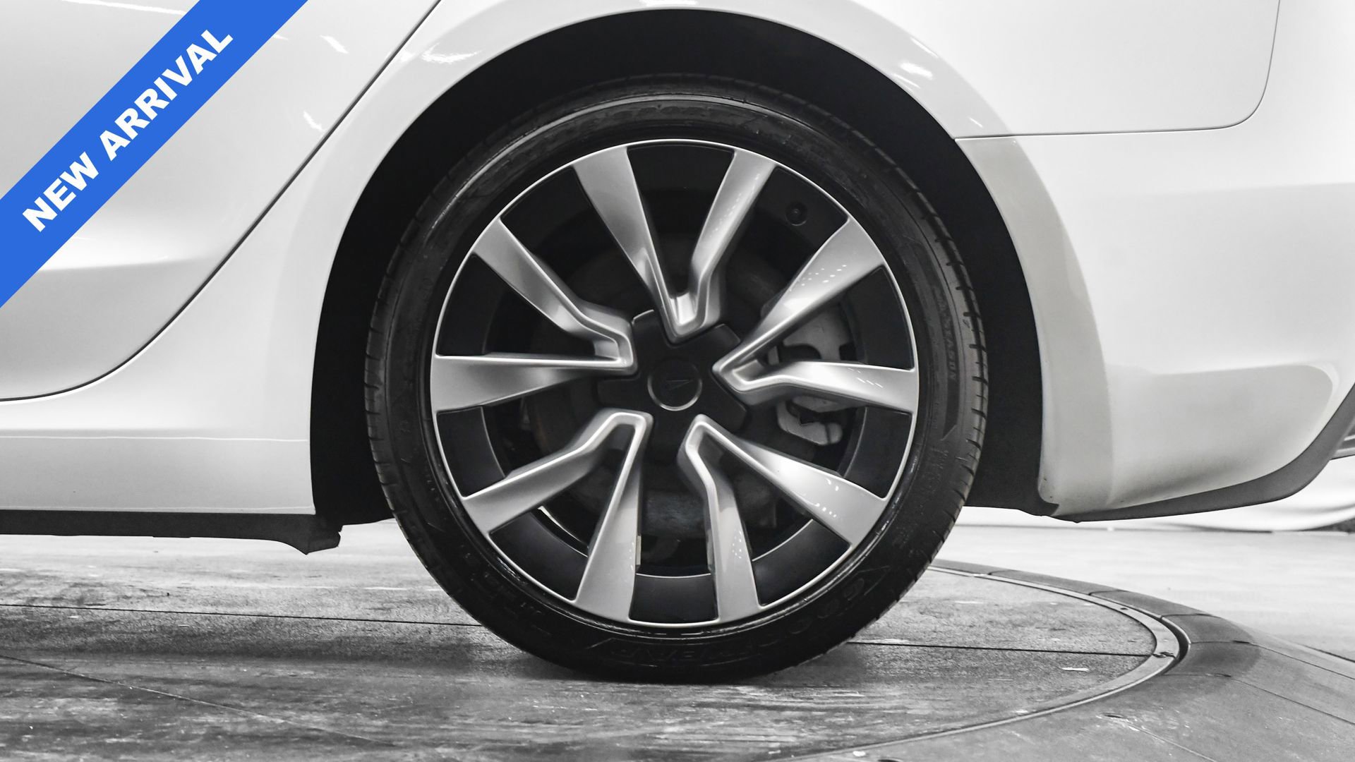 Used 2025 Tesla Model 3 Long Range image 18