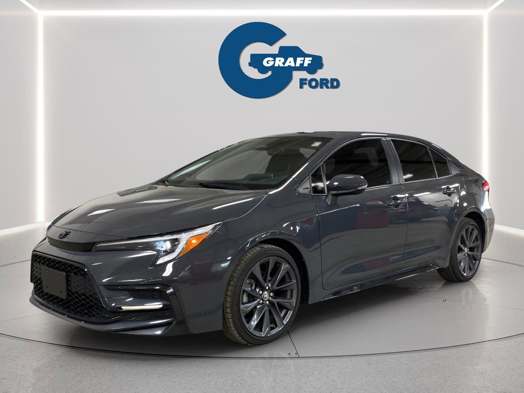 Used 2024 Toyota Corolla XSE FWD image 2