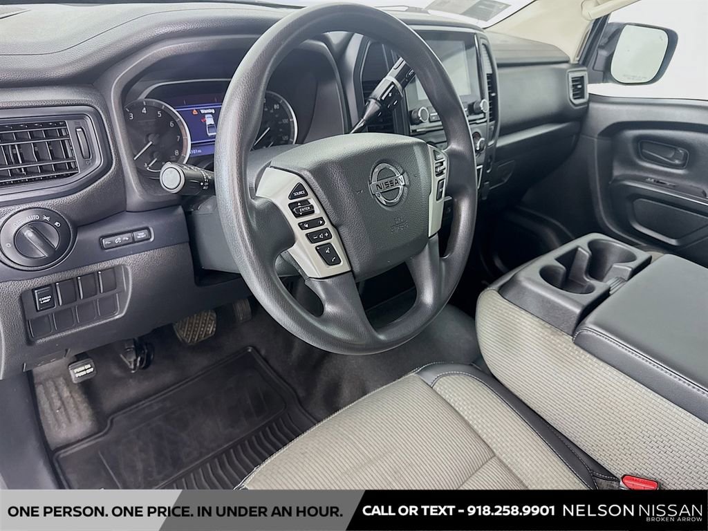 Used 2021 Nissan Titan S AWD/4WD image 9