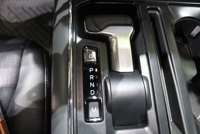 Used 2025 Ford F150 Lariat w/ Equipment Group 501A Mid image 18