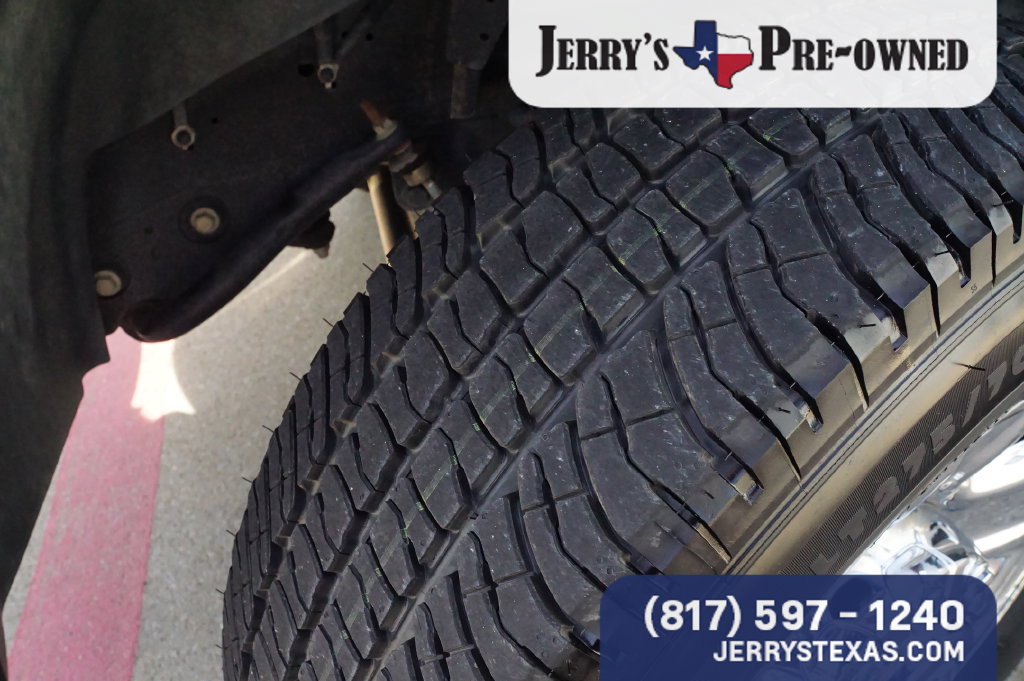 Used 2022 RAM 3500 Tradesman w/ Chrome Appearance Group AWD/4WD image 8