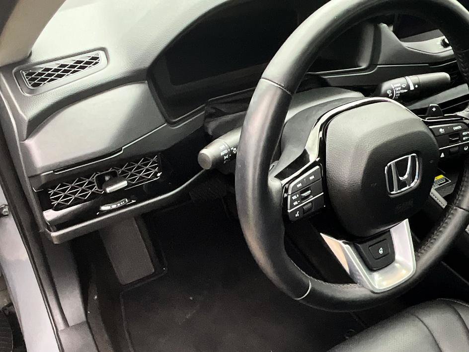 Used 2025 Honda Accord Touring image 26