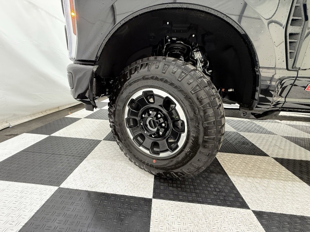 New 2026 Ford F350 4x4 Crew Cab Super Duty image 11