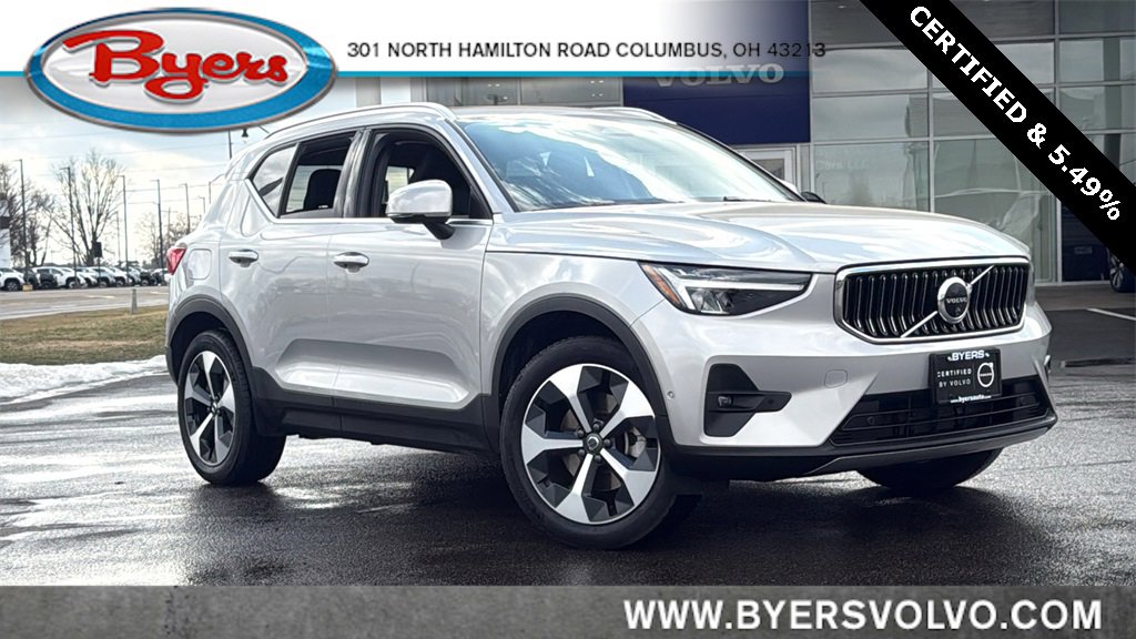 Certified 2025 Volvo XC40 B5 Plus image 1