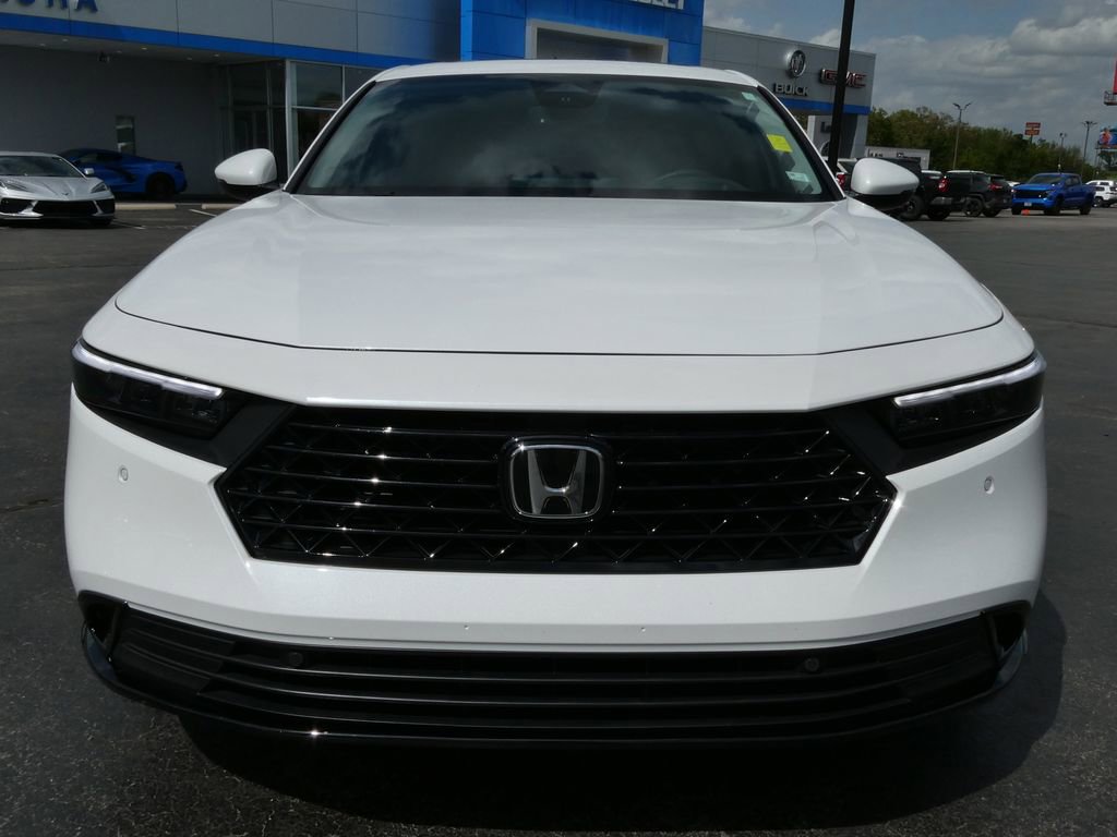 Used 2025 Honda Accord Touring image 10