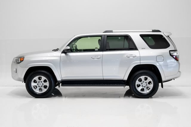 Used 2024 Toyota 4Runner SR5 AWD/4WD image 27