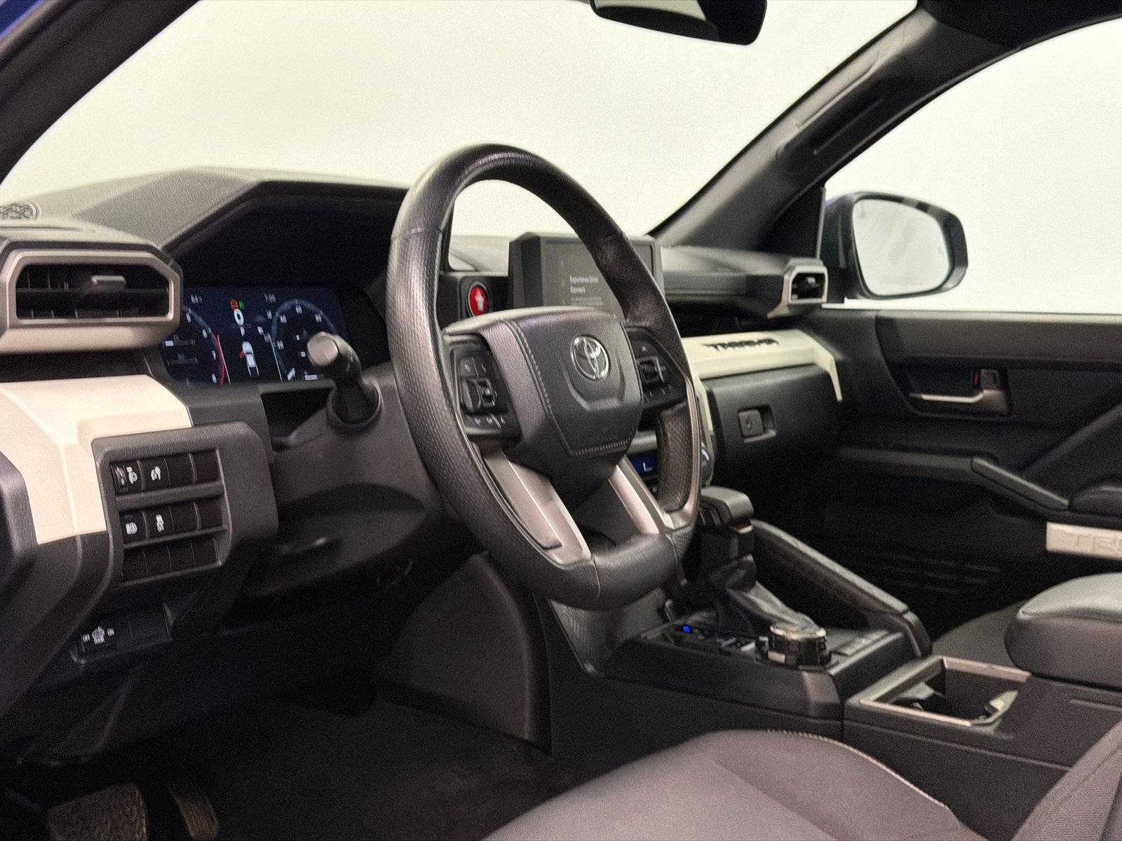 Used 2024 Toyota Tacoma TRD Off-Road AWD/4WD image 14