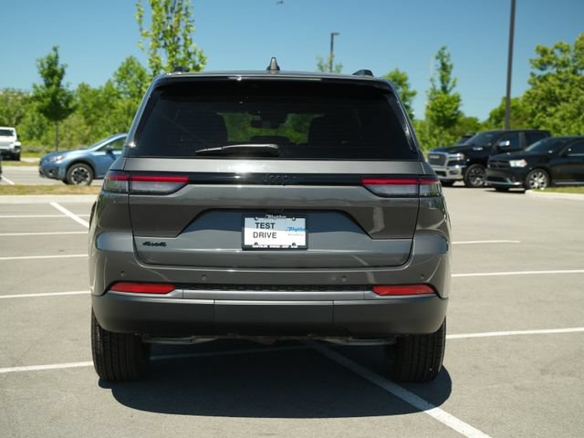 New 2026 Jeep Grand Cherokee Altitude AWD/4WD image 6